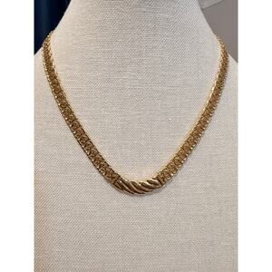 Authentic Vintage Monet Gold Tone Statement Necklace 18